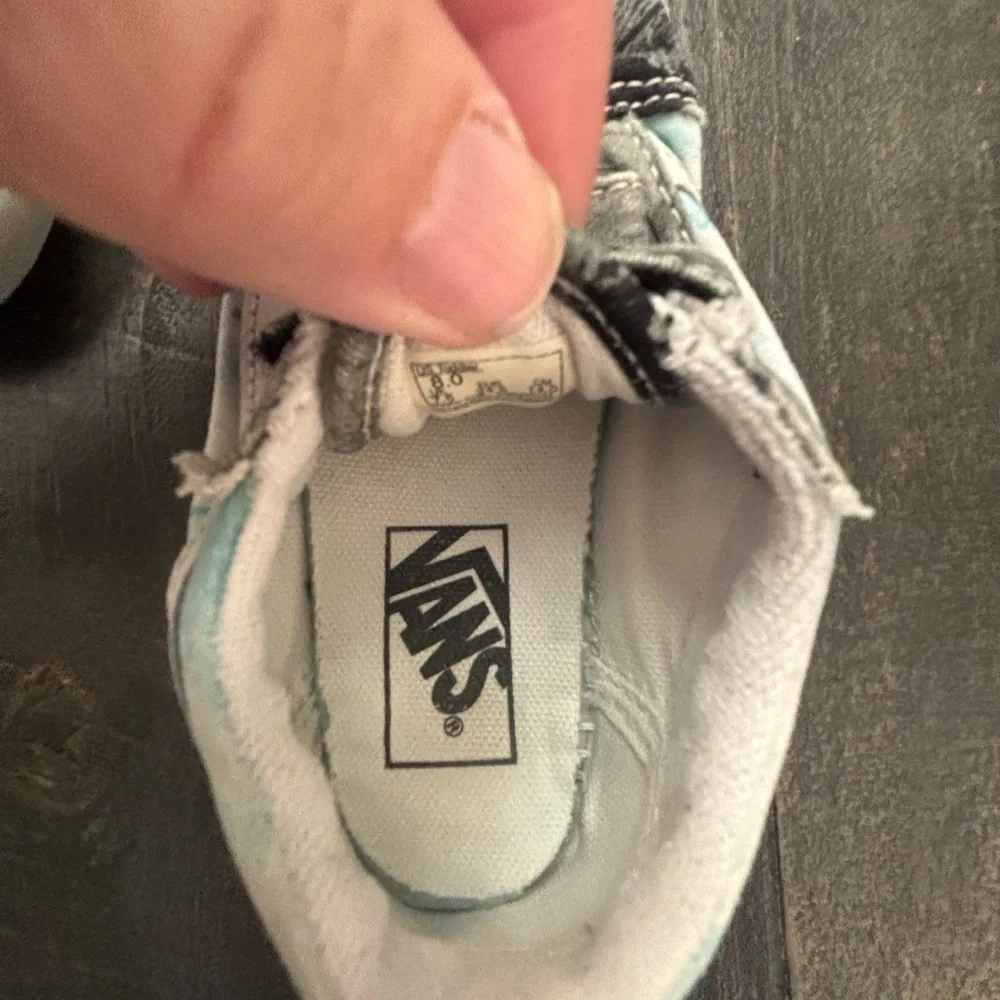 Vans Old Skool V Kids Sneakers Marble Black/Blue Velcro Size 8 Gently Used - Picture 4 of 7